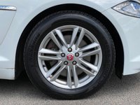 USED 2013 63 JAGUAR XF 2.2 D LUXURY 4d 163 BHP 