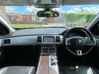 USED 2013 63 JAGUAR XF 2.2 D LUXURY 4d 163 BHP 
