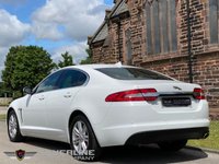 USED 2013 63 JAGUAR XF 2.2 D LUXURY 4d 163 BHP 