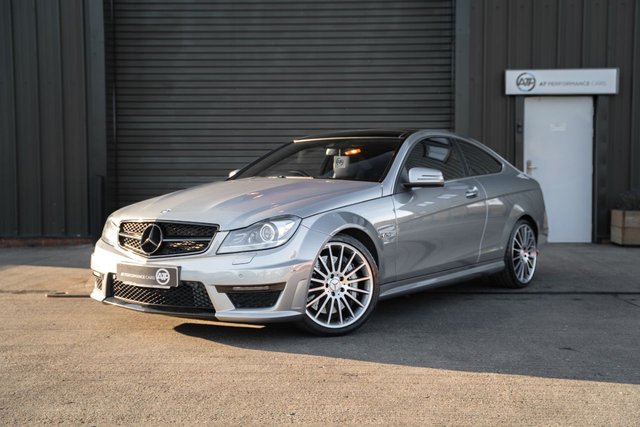 2012 62 Mercedes-Benz C-Class 6.2 C63 AMG 2d 457 BHP