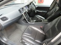 USED 2012 12 VOLVO V60 2.4 D5 (215 BHP) SE LUX NAV GEARTRONIC 5DR + E/MEMORY/HEATED LEATHERS + CRUISE + MULTIMEDIA + XENON-LED + F-R PARK AID + PRIVACY + 17