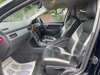 USED 2009 A VOLVO V70 2.0 D R-DESIGN SE 5d 136 BHP 