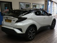 USED 2017 67 TOYOTA CHR 1.8 DYNAMIC 5d 122 BHP Hybrid, ULEZ AND CAZ EXEMPT, Sat Nav, Adaptive cruise, Camera, Bluetooth, Heated Seats