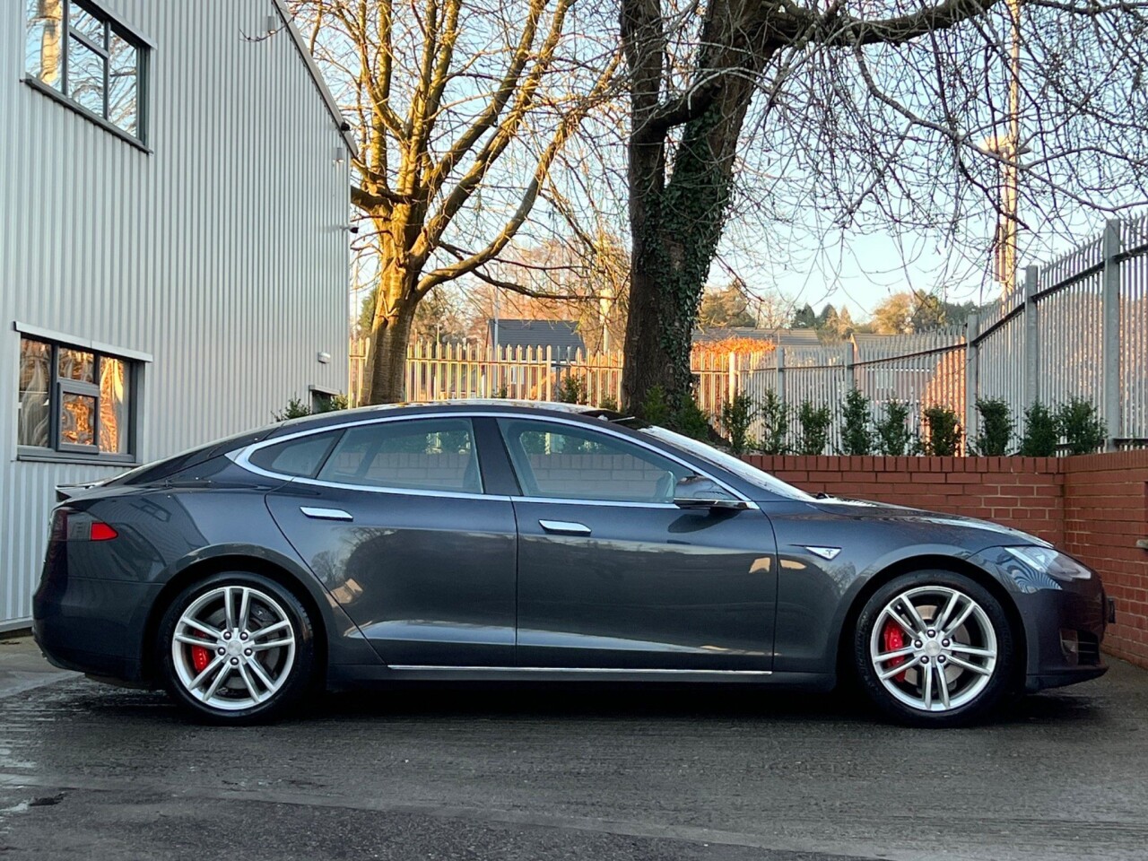2015 P TESLA MODEL S 0L P90D 5d AUTO 761 BHP