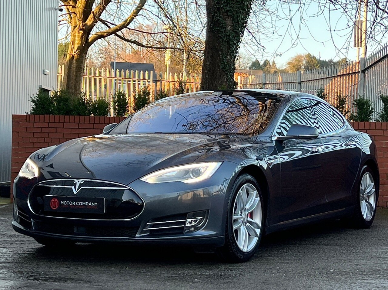 2015 P TESLA MODEL S 0L P90D 5d AUTO 761 BHP