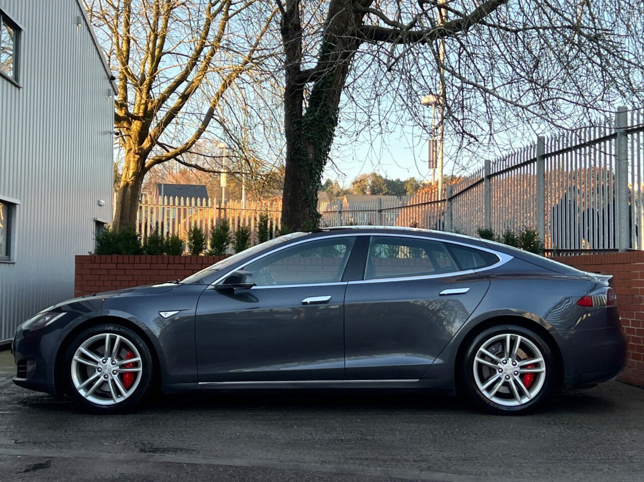 2015 P TESLA MODEL S 0L P90D 5d AUTO 761 BHP