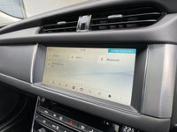 USED 2017 17 JAGUAR XF 2.0 D PORTFOLIO 4d 177 BHP 
