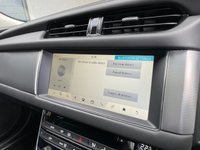USED 2017 17 JAGUAR XF 2.0 D PORTFOLIO 4d 177 BHP 