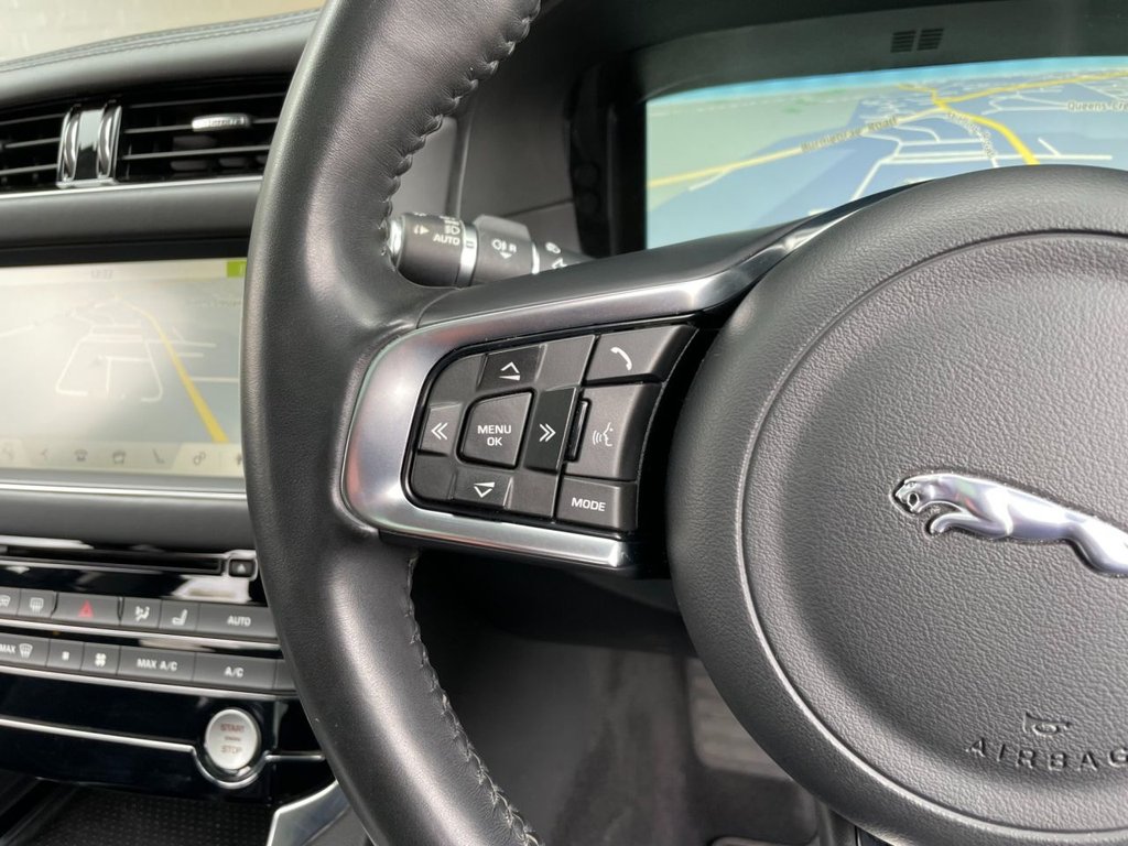 USED 2017 17 JAGUAR XF 2.0 D PORTFOLIO 4d 177 BHP 