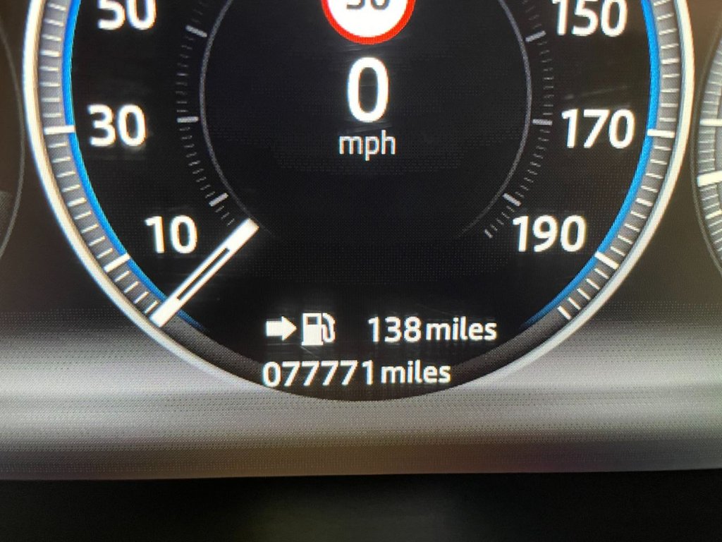 USED 2017 17 JAGUAR XF 2.0 D PORTFOLIO 4d 177 BHP 