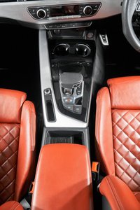 USED 2020 69 AUDI A4 3.0 S4 AVANT TDI QUATTRO 5d 343 BHP 