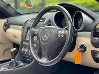 USED 2004 54 MERCEDES-BENZ SLK 3.5 SLK350 2d 269 BHP 