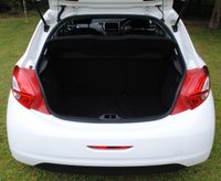 USED 2015 15 PEUGEOT 208 1.2 ALLURE 5d 82 BHP www.suffolkcarcentre.co.uk - Located at Ilketshall