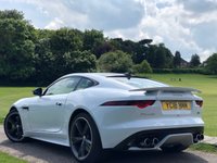 USED 2018 18 JAGUAR F-TYPE 5.0 V8 R AWD 2d 543 BHP CARBON FIBRE EXTERIOR PACK
