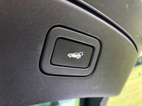 USED 2018 18 JAGUAR F-TYPE 5.0 V8 R AWD 2d 543 BHP CARBON FIBRE EXTERIOR PACK