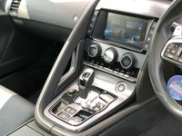 USED 2018 18 JAGUAR F-TYPE 5.0 V8 R AWD 2d 543 BHP CARBON FIBRE EXTERIOR PACK