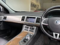 USED 2012 12 JAGUAR XF 2.2 D PREMIUM LUXURY 4d 190 BHP 