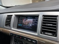 USED 2012 12 JAGUAR XF 2.2 D PREMIUM LUXURY 4d 190 BHP 