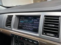 USED 2012 12 JAGUAR XF 2.2 D PREMIUM LUXURY 4d 190 BHP 