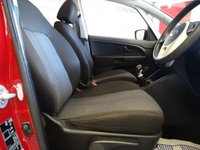 USED 2013 63 KIA VENGA 1.4 1 AIR ECODYNAMICS 5d 89 BHP Cracking Little Car