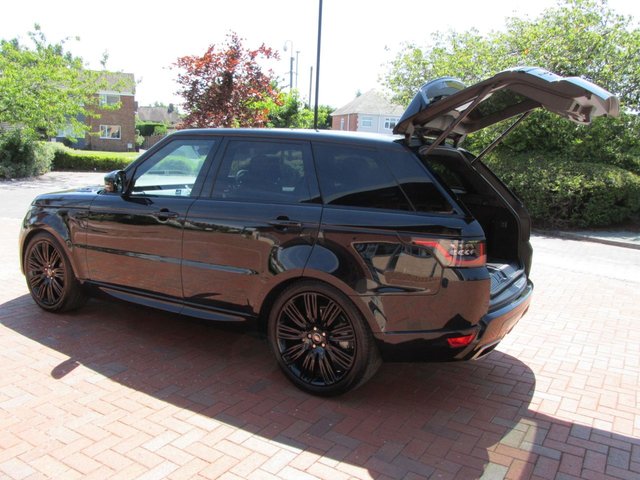 2021 Land Rover RANGE ROVER SPORT 3.0 D300 HSE MHEV DYNAMIC BLACK EDITION 5d 295 BHP - Photo 5