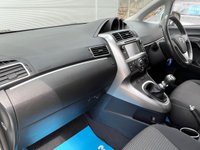 USED 2014 64 TOYOTA VERSO 1.6 VALVEMATIC ICON 5d 131 BHP FULL SERVICE HISTORY + REVERSE CAMERA + BLUETOOTH AUDIO & CALLS + CRUISE CONTROL + 7 SEATS