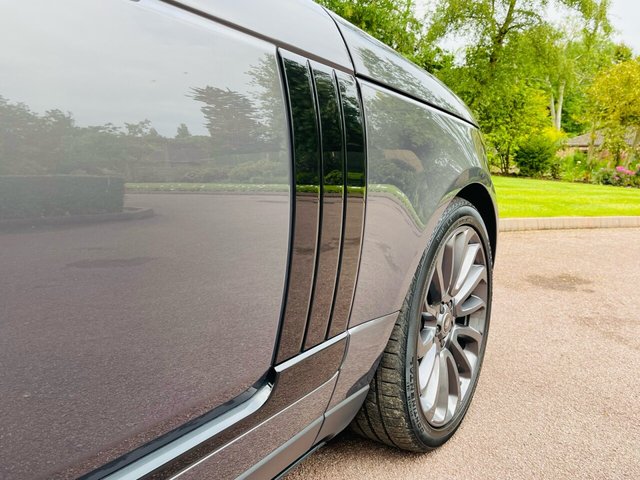 View our LAND ROVER RANGE ROVER