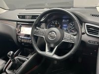 USED 2017 67 NISSAN QASHQAI 1.5 DCI TEKNA 5d 108 BHP GLASS ROOF, BOSE, SAT NAV, HALF LEATHER HEATED SEATS