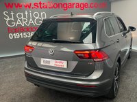 USED 2017 67 VOLKSWAGEN TIGUAN 1.4 SE NAVIGATION TSI BLUEMOTION TECHNOLOGY 5d 148 BHP SAT NAV AND APPLE PLAY FRONT AND REAR PARKING SENSORS
