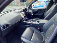 USED 2019 19 JAGUAR F-PACE 2.0 R-SPORT AWD 5d 247 BHP ONE OWNER | FULL JAGUAR HIST.