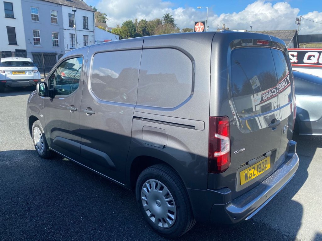 USED 2022 VAUXHALL COMBO 0.0 L1H1 2000 SPORTIVE 101 BHP PLY LINED
