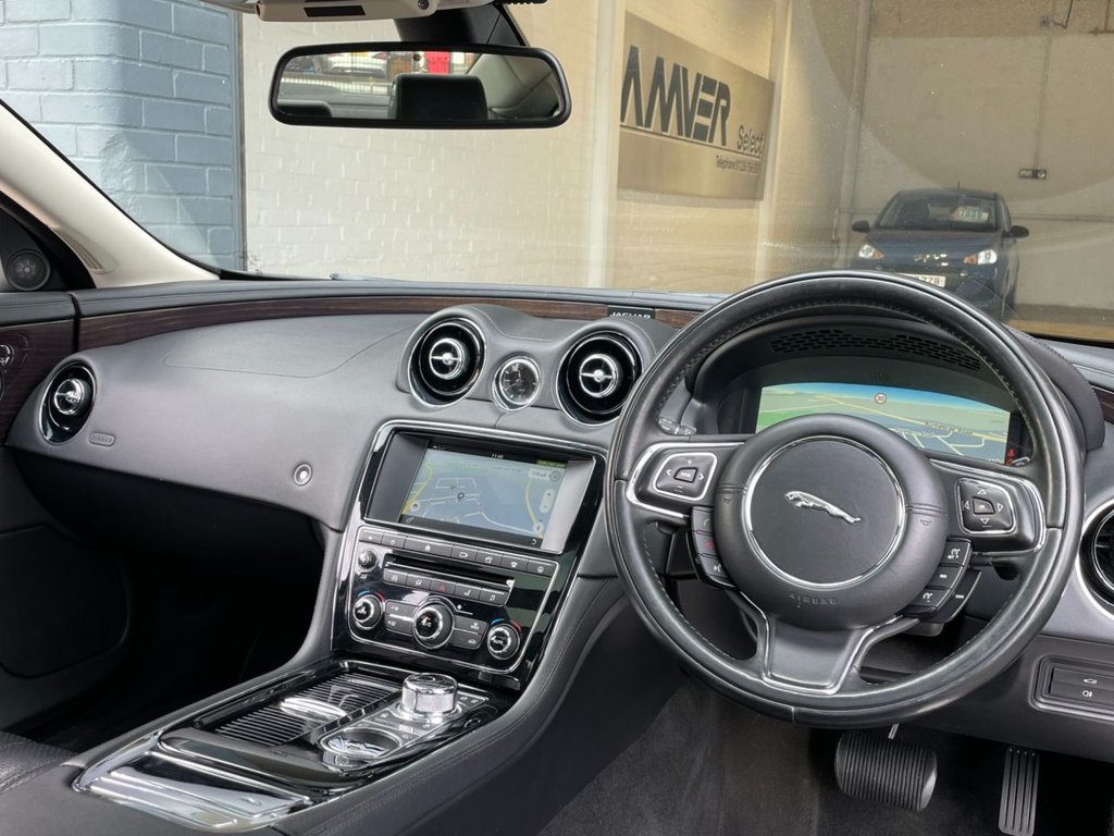 USED 2016 16 JAGUAR XJ 3.0 D V6 PREMIUM LUXURY L 4d 296 BHP 
