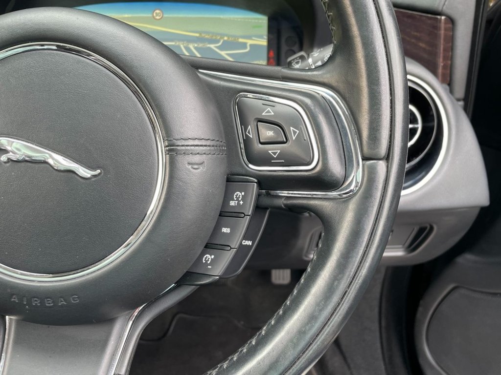 USED 2016 16 JAGUAR XJ 3.0 D V6 PREMIUM LUXURY L 4d 296 BHP 