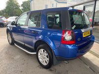 USED 2009 09 LAND ROVER FREELANDER 2.2 TD4 SE 5d 159 BHP BLUETOOTH + SAT NAV + PAN GLASS ROOF + SIDE STEPS + HEATED LEATHER +  OUTSTANDING LOOKING CAR