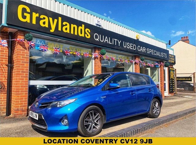 View our Toyota Auris range