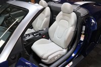 USED 2013 13 AUDI R8 4.2 SPYDER V8 QUATTRO 2d 424 BHP LOW MILEAGE STUNNING R8 SPYDER IN ESTORIL BLUE