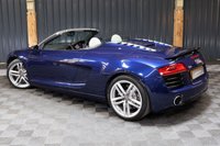 USED 2013 13 AUDI R8 4.2 SPYDER V8 QUATTRO 2d 424 BHP LOW MILEAGE STUNNING R8 SPYDER IN ESTORIL BLUE