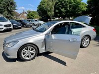USED 2011 61 MERCEDES-BENZ E-CLASS 3.0 E350 CDI BLUEEFFICIENCY SE 2d 265 BHP Over &pound;5000 Of Optional Equipment With Full Service History !