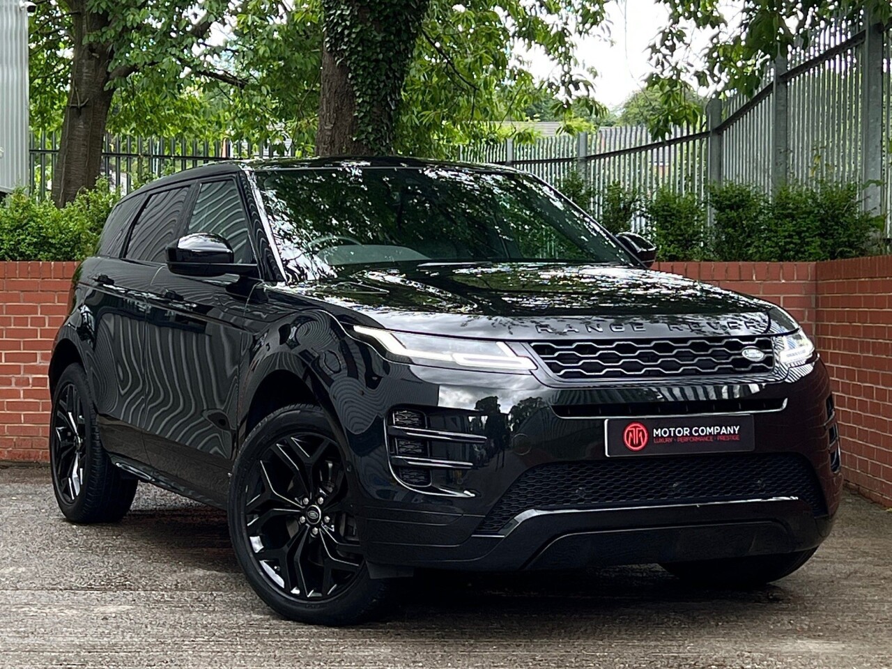 2019 19 LAND ROVER RANGE ROVER EVOQUE 2.0L R-DYNAMIC SE 5d AUTO 178 BHP