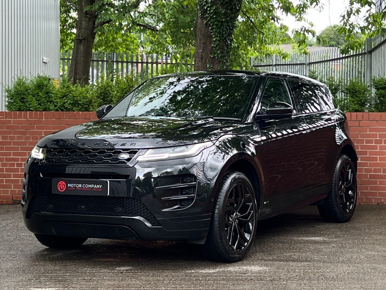 2019 19 LAND ROVER RANGE ROVER EVOQUE 2.0L R-DYNAMIC SE 5d AUTO 178 BHP