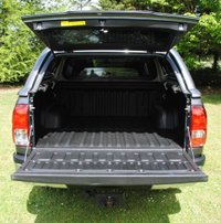 USED 2018 18 TOYOTA HI-LUX 2.4 INVINCIBLE 4WD D-4D DCB 4d 147 BHP www.suffolkcarcentre.co.uk - Located at Reydon