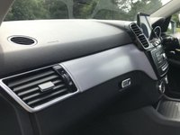 USED 2016 16 MERCEDES-BENZ GLE-CLASS 3.0 GLE 350 D 4MATIC AMG LINE PREMIUM PLUS 5d 255 BHP Panoramic Glass Roof 4X4  DAB