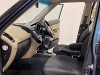 USED 2012 12 KIA SOUL 1.6 CRDI HUNTER 5d 126 BHP Automatic , Limited Editon Hunter model, extremely well cared for and maintained, Hosting a huge specification sunroof , alloy wheels , cruise control, navigation, bluetooth, in stock and ready for FREE UK DELIVERY               vigation, media & bluetooth,