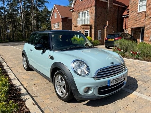 2011 60 MINI Hatch Cooper 1.6 COOPER D 3d 112 BHP