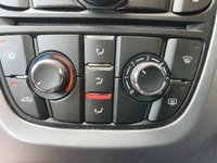USED 2015 15 VAUXHALL ASTRA 1.6 DESIGN 5d 115 BHP 