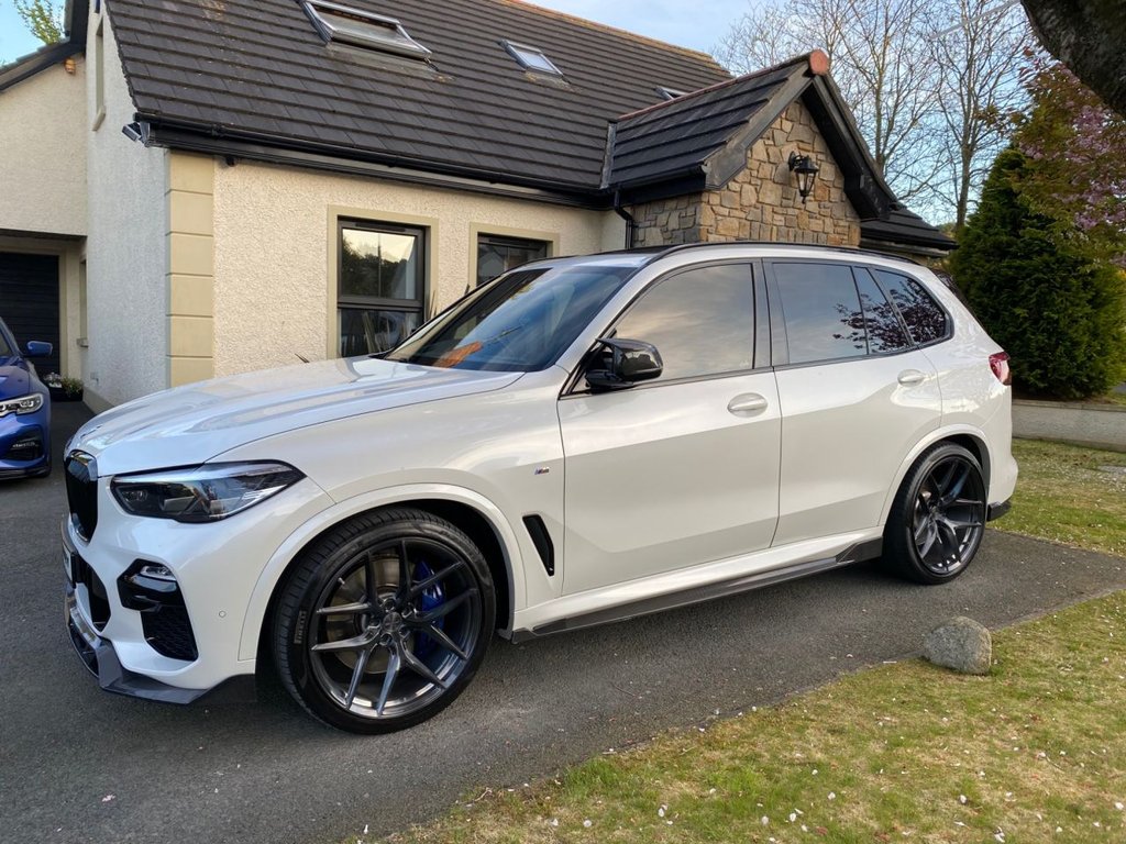 USED 2020 20 BMW X5 3.0 XDRIVE30D M SPORT 5d 261 BHP SKYLOUNGE ROOF & HARMON KARDON