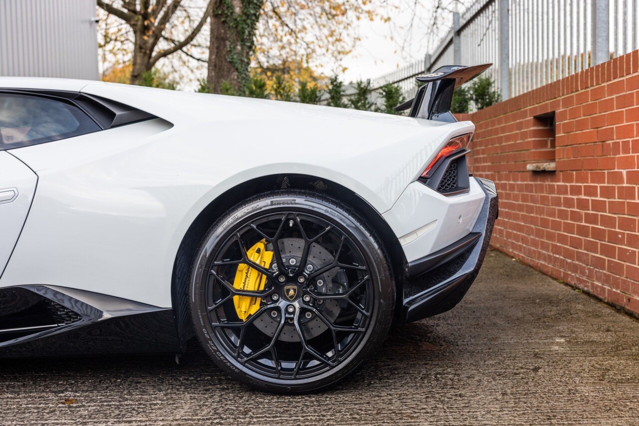 2018 18 LAMBORGHINI HURACAN 5.2 V10 LP 640-4 Performante LDF 4WD (s/s) 2dr