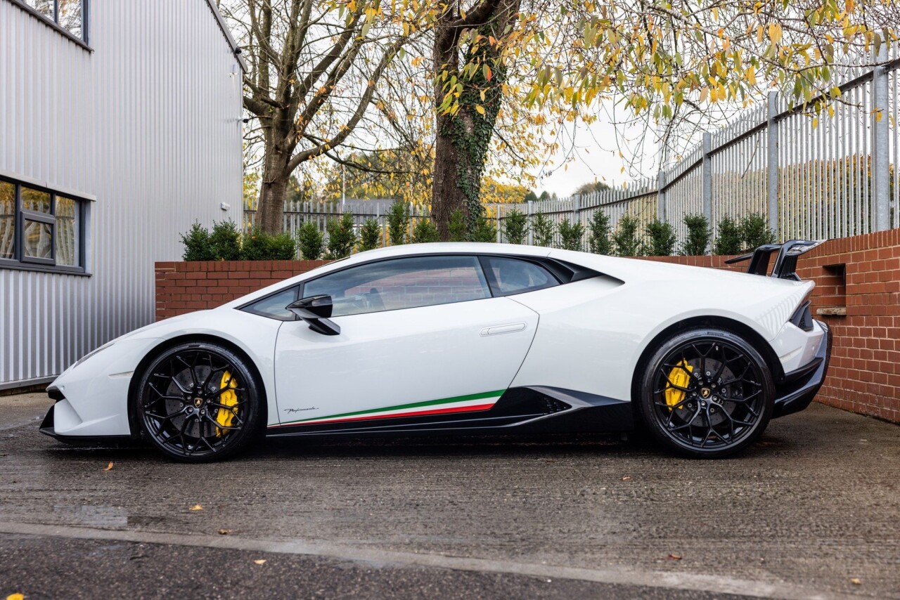 2018 18 LAMBORGHINI HURACAN 5.2 V10 LP 640-4 Performante LDF 4WD (s/s) 2dr