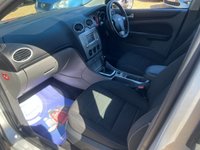 USED 2011 11 FORD FOCUS 1.6 SPORT 5d 99 BHP Automatic with Sat Nav & Bluetooth
