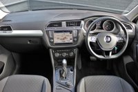 USED 2016 66 VOLKSWAGEN TIGUAN 2.0 SE NAV TDI BMT 4MOTION DSG 5d 148 BHP 2 Owners, Full VW Service History, Rear Camera, Parking Sensors, Apple Car Play, 18" Upgraded Alloys, Front & Rear Climate Control